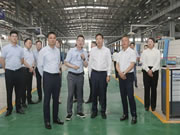 金鹏阳光门窗|淮北市委书记覃卫国莅临金鹏阳光淮北基地调研指导，铝合金门窗智能产线正式投产